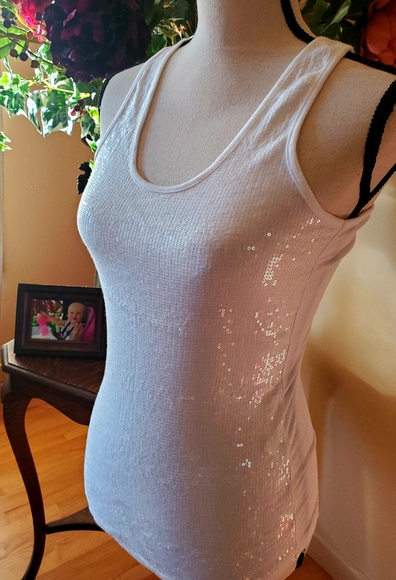 🌹AM Basic Holiday Italian Sequin Sparkle Bling Tank Top - Picture 4 of 8